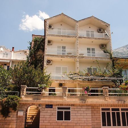 Villa Neda Makarska Exteriör bild