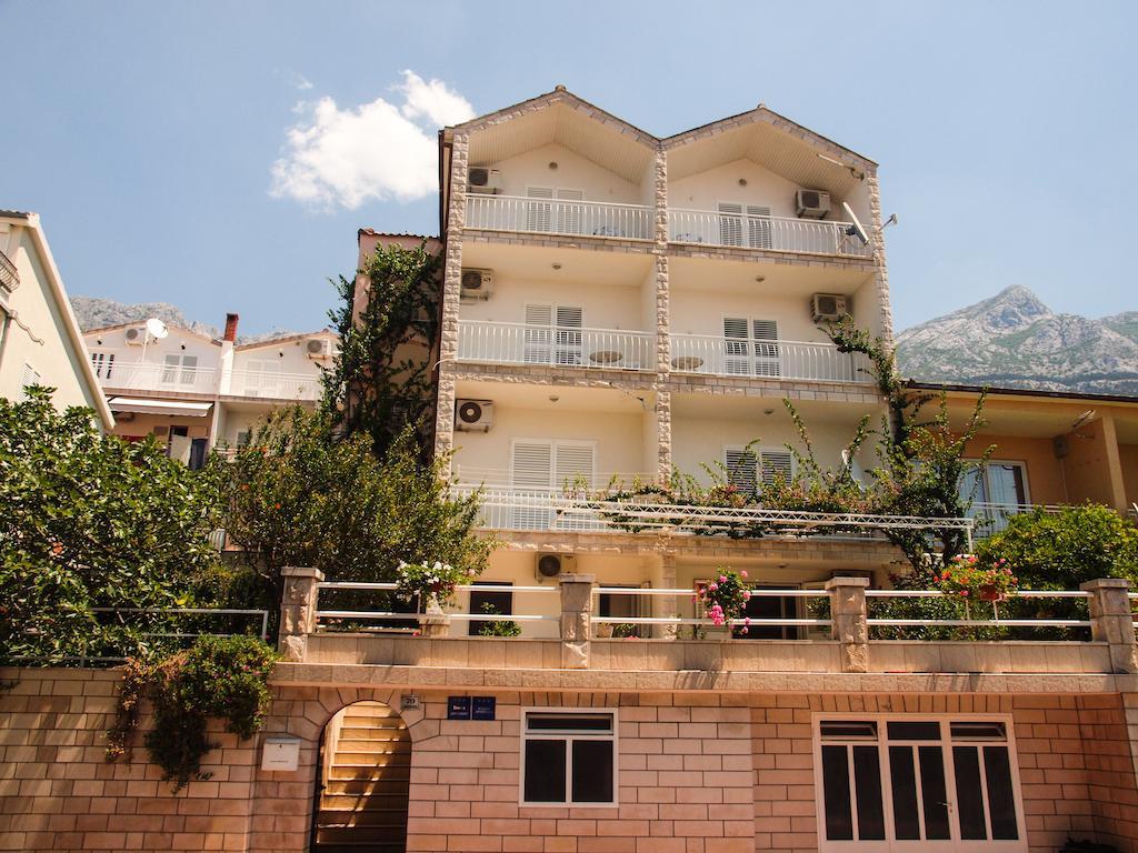 Villa Neda Makarska Exteriör bild